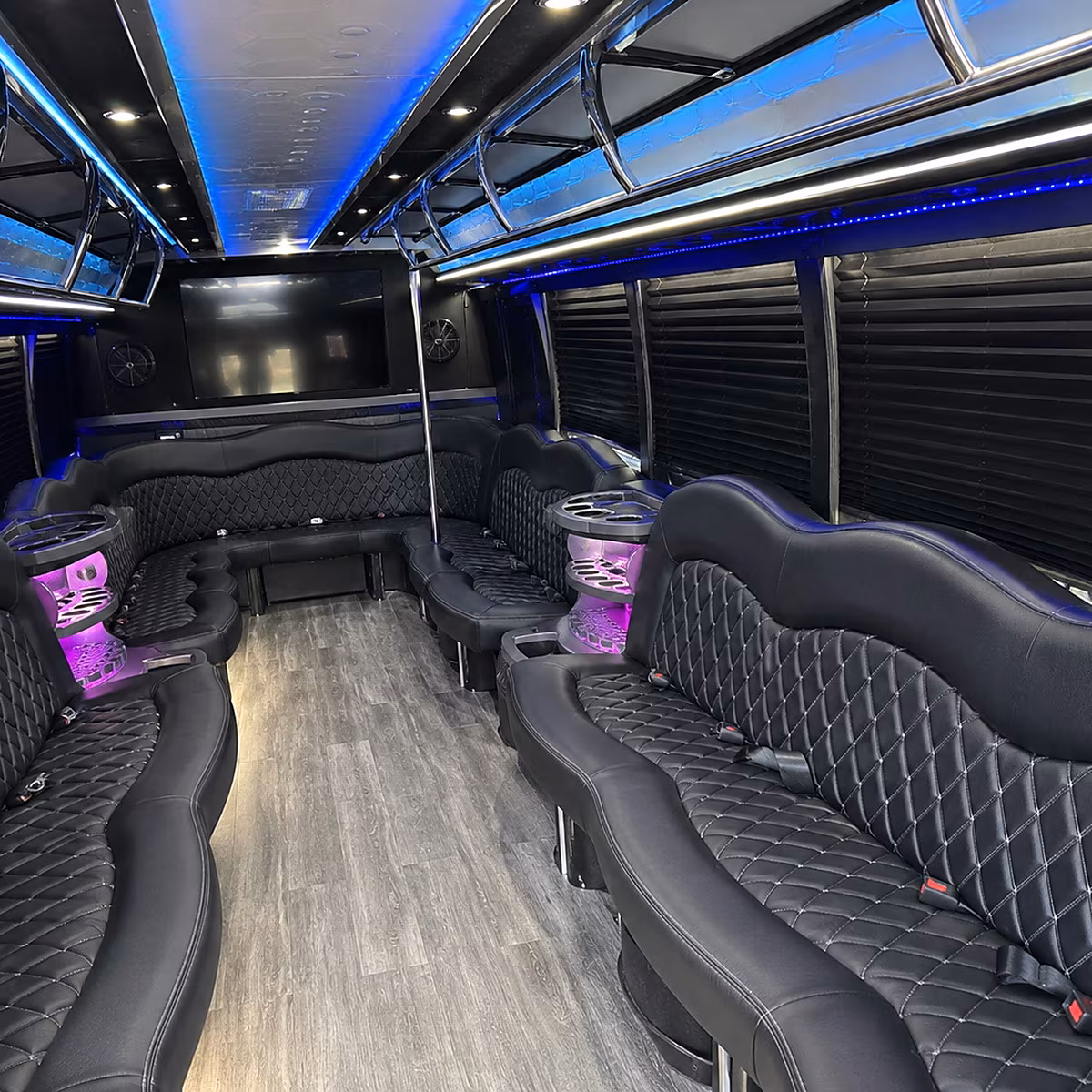 Alexandria Birthday, Sweet 16, & Quinceañera Transportation onboard seating