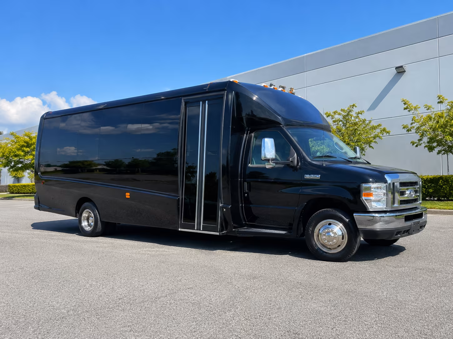 Bethesda Winery Tour & Pub Crawl Transportation