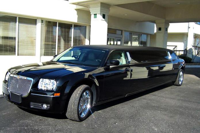 Alexandria 10 Passenger Limo